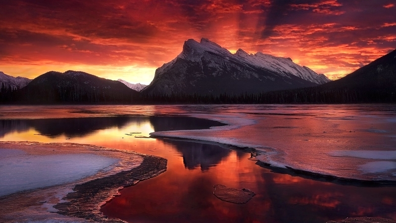 加拿大绝美的山湖冰景壁纸合集