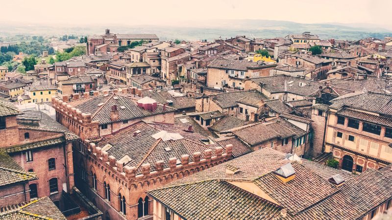 赛博都市屋顶建筑壁纸 高清4K质感拉满