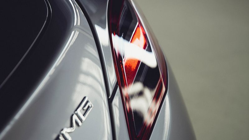 汽车车灯光学细节特写 4K高清壁纸