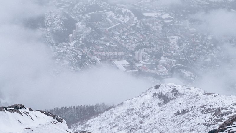 绝美山城航拍壁纸合集 雾雪云海氛围感拉满