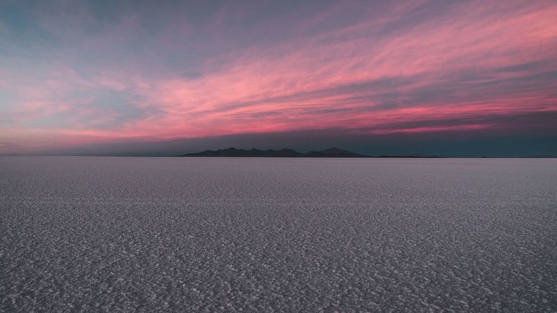 绝美荒漠山峦黄昏景 4K高清壁纸