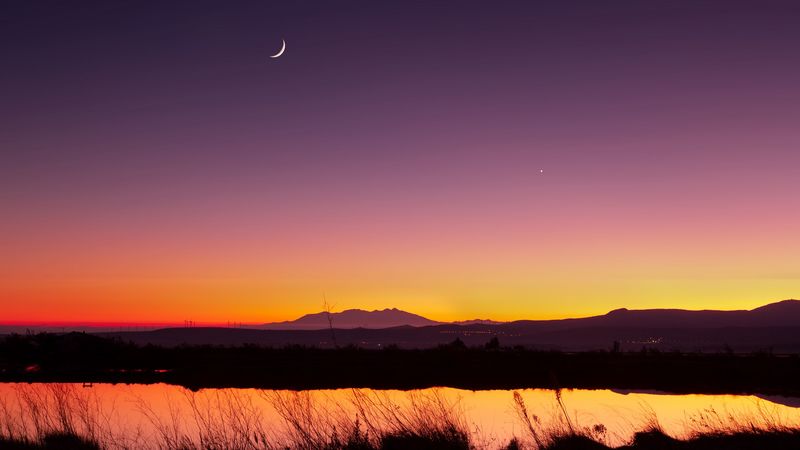 绝美暗夜湖景壁纸合集 暮光月色氛围感拉满