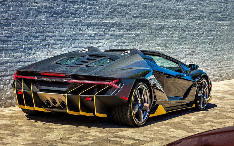 黑色兰博基尼百年纪念版跑车后视图高清壁纸
