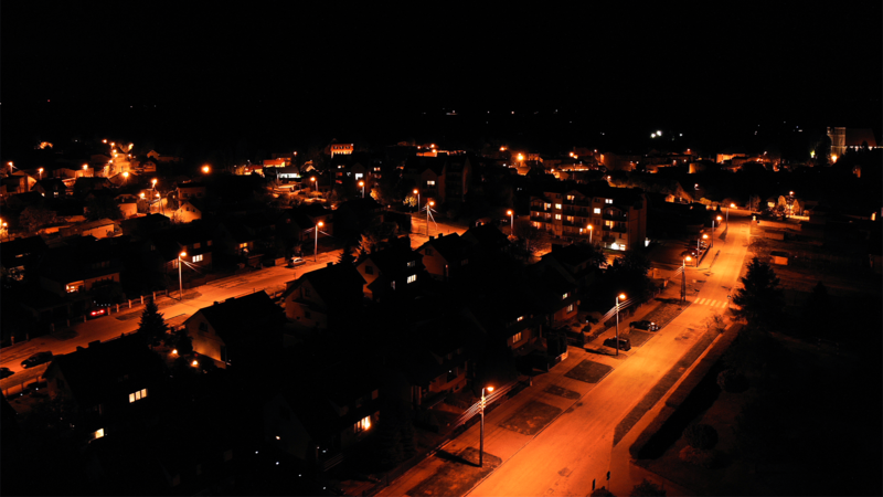 深夜街头路灯高清壁纸