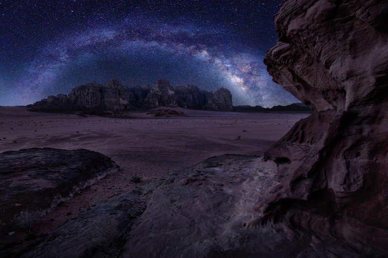 绝美银河星空岩石壁纸