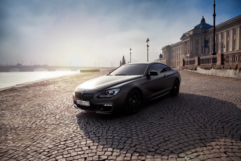 迷雾城市赛道上新宝马！极品飞车风格壁纸合集