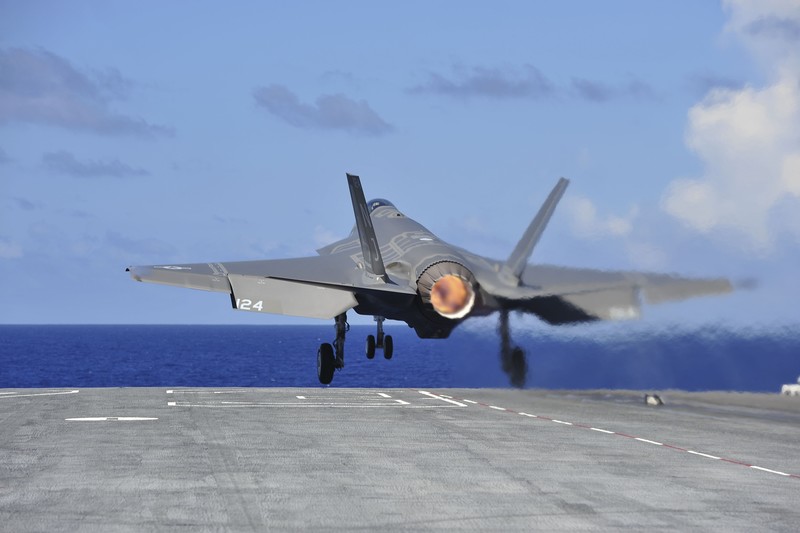 美国海军F-35闪电II战机高清壁纸