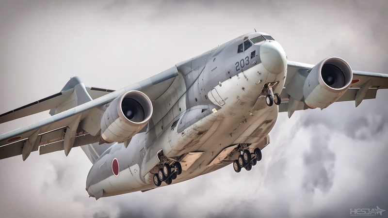 军用川崎C-2运输机高清壁纸