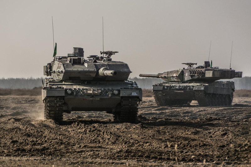 豹2主战坦克1080P高清壁纸