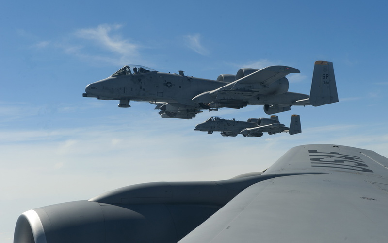 美军战机高清壁纸 3840x2400分辨率