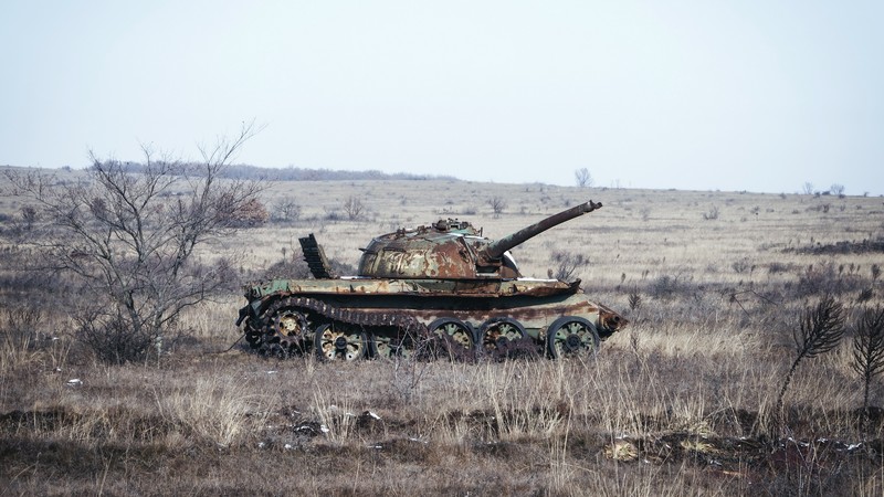 报废坦克军事载具高清壁纸