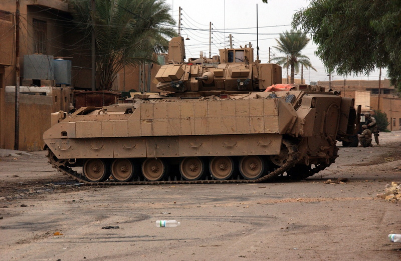 布雷德利步战车装甲战力壁纸合集