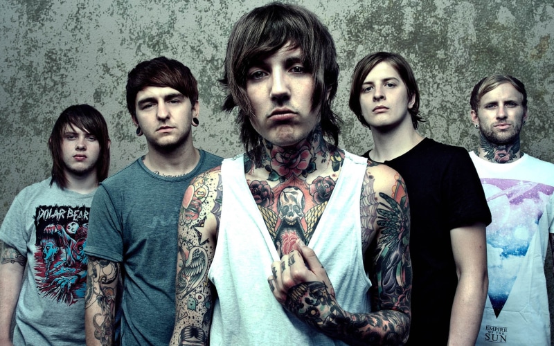 一群男人同框看镜头的摇滚壁纸