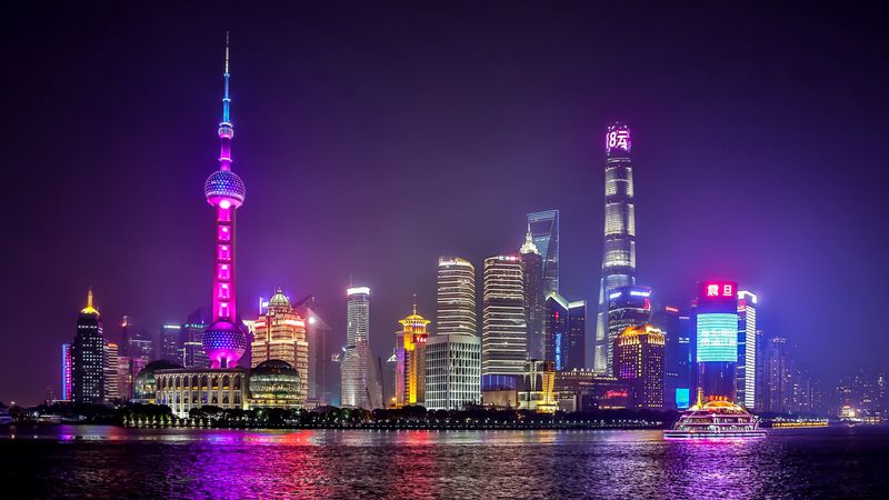 赛博水都夜景！4K霓虹塔城壁纸来了