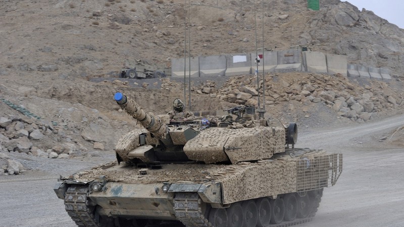 德国陆军豹2A6M主战坦克高清壁纸