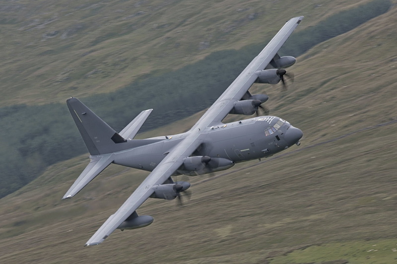 这是一组军用战机高清壁纸