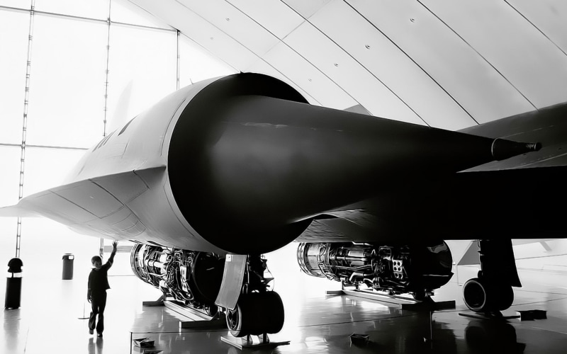 洛克希德SR-71黑鸟等多款战机高清壁纸合集