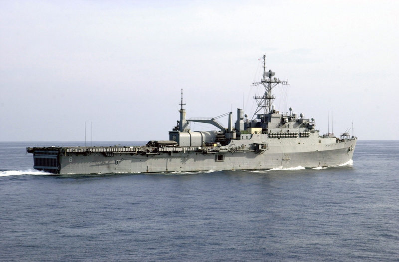 绝美军舰与货运船壁纸合集