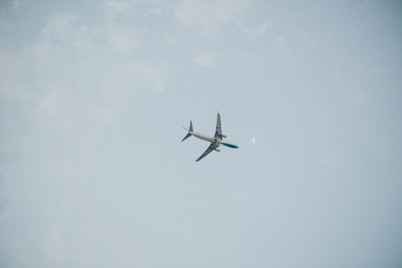 绝了！这组极简风航空壁纸美到戳中内心