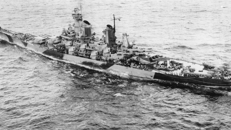 高清壁纸合集：战舰游轮水上航行全景