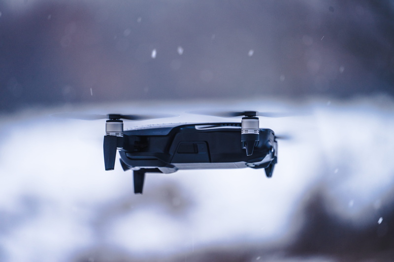 直升机 植物 嗡嗡声 装备 武器 大疆御无人机 田野 自然风光 4K摄影 鲜花 天空 自然 户外 白天 环境 农场 开花植物 手机壁纸