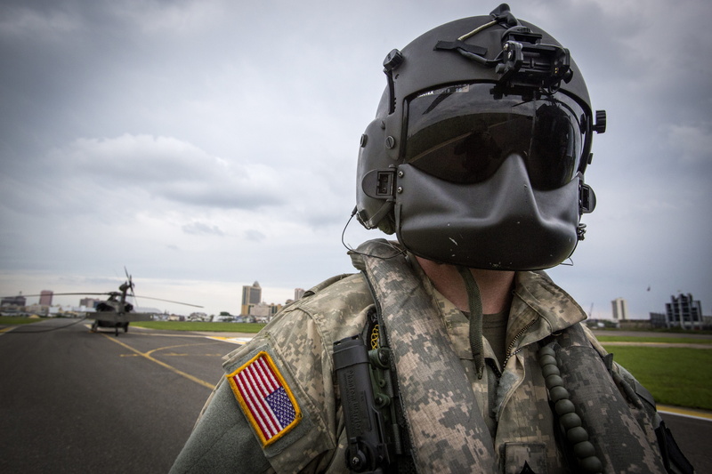 美军黑鹰直升机机组壁纸合集