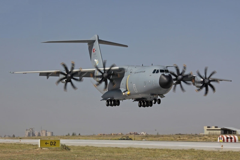 超震撼！机场起降飞行器高清壁纸合集