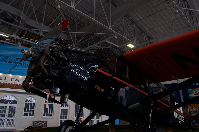 机场停机坪里的各式飞行器壁纸合集