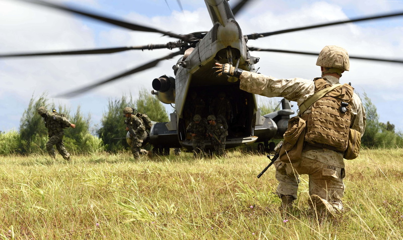 超燃未来感城市救援壁纸！直升机出动灭火现场